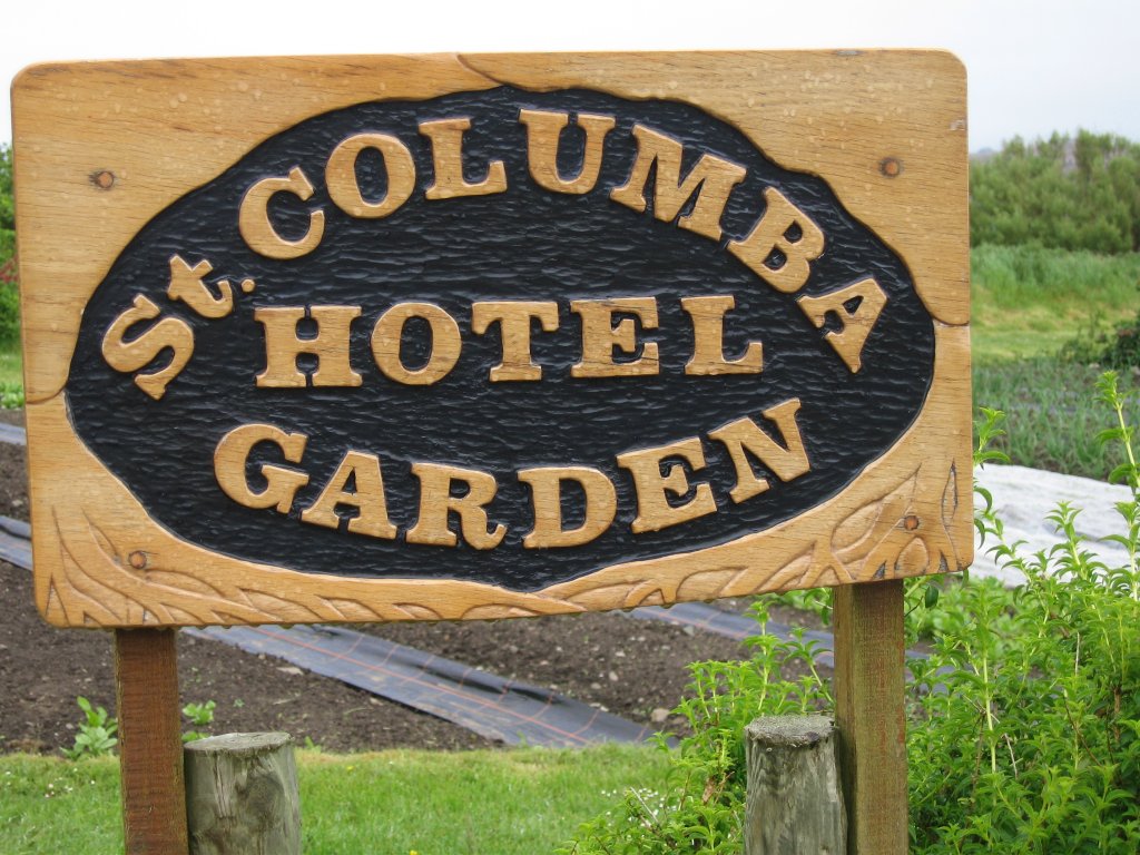 SIGN AT GARDEN