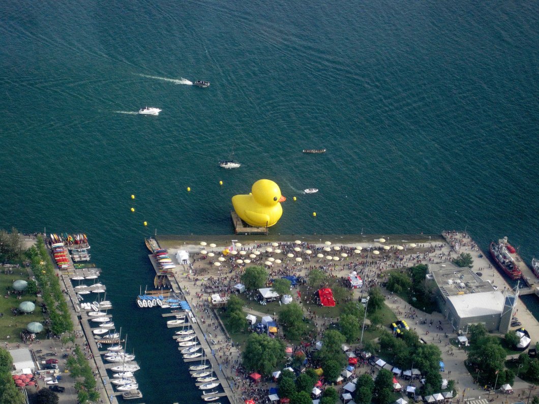 RUBBER DUCK