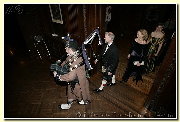 PIPING IN THE GUESTS